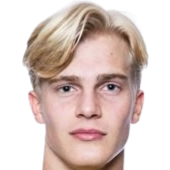 卢卡斯·贝里瓦尔